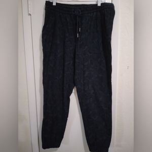 Athleta Printed Farallon Jogger Size 12